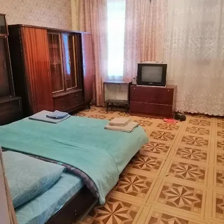 рядом с автовокзалом